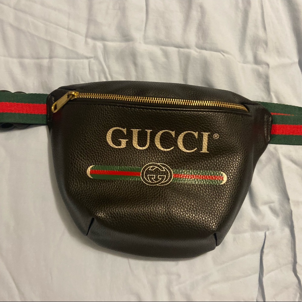 AUTHENTIC VINTAGE GUCCI FANNY PACK